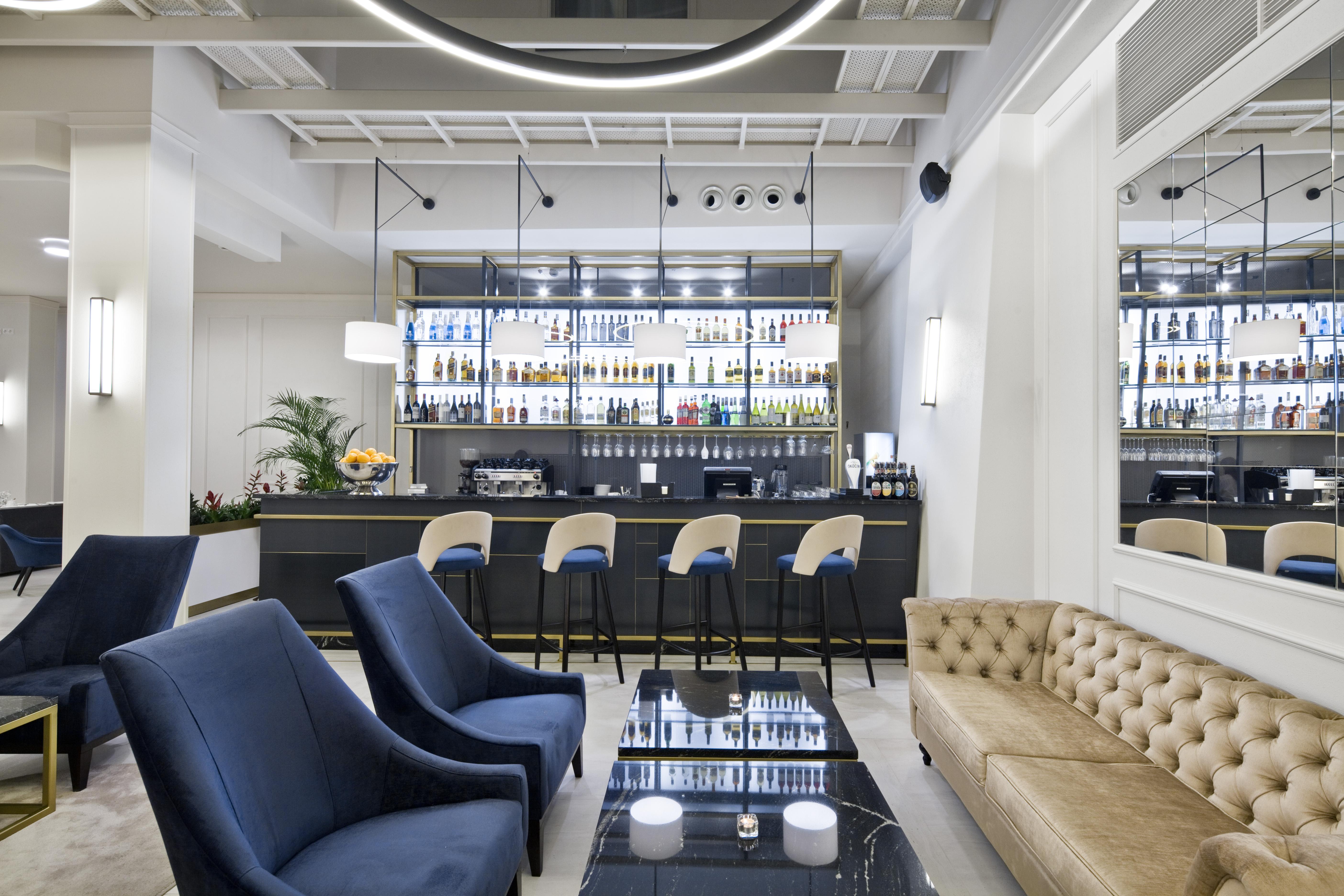 Wyndham Grand Krakow Old Town Hotel Exterior photo The bar at the 100 East 53rd Street location