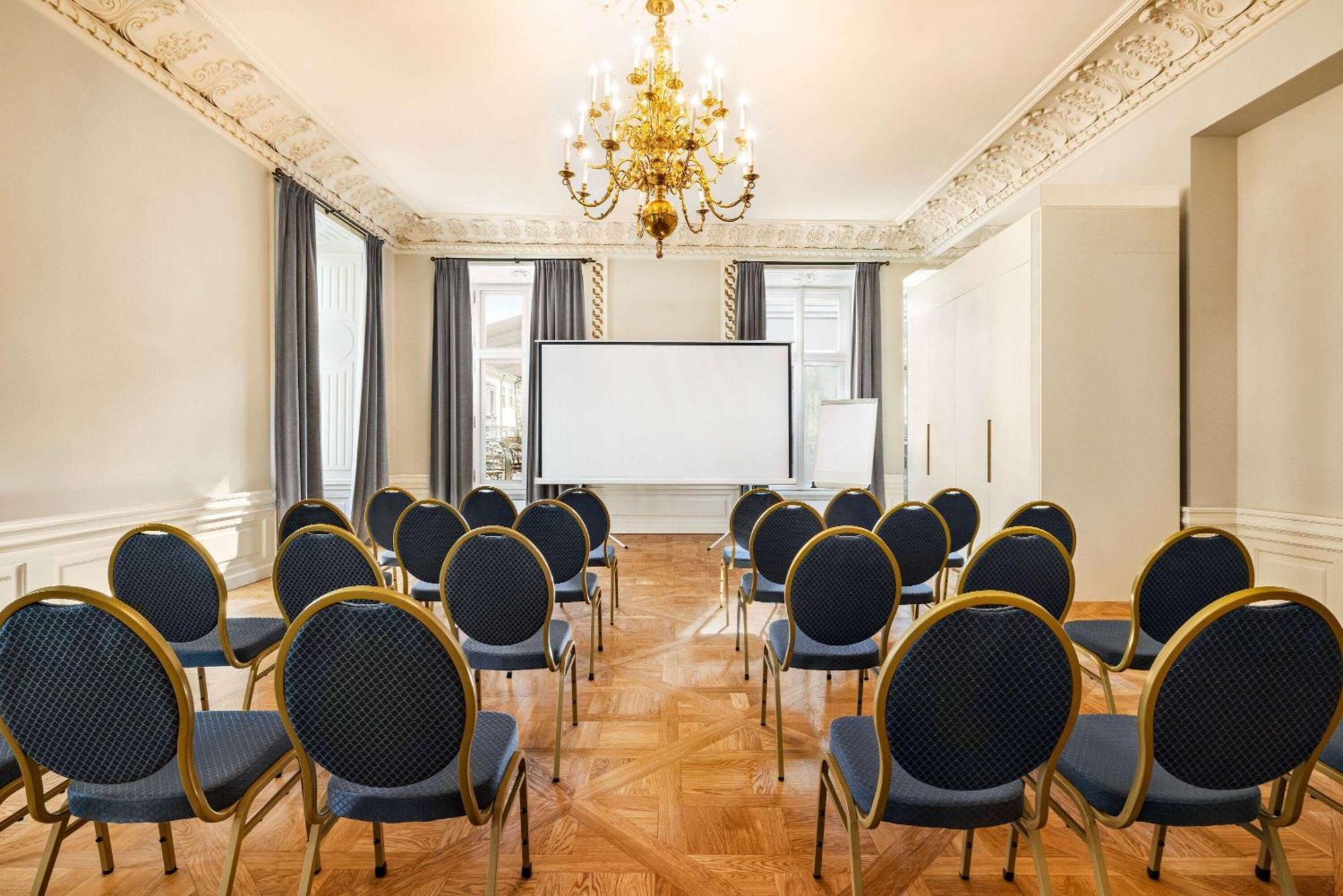 Wyndham Grand Krakow Old Town Hotel Exterior photo The conference room
