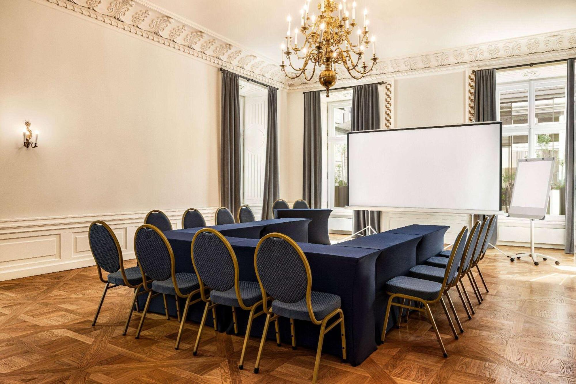 Wyndham Grand Krakow Old Town Hotel Exterior photo The conference room