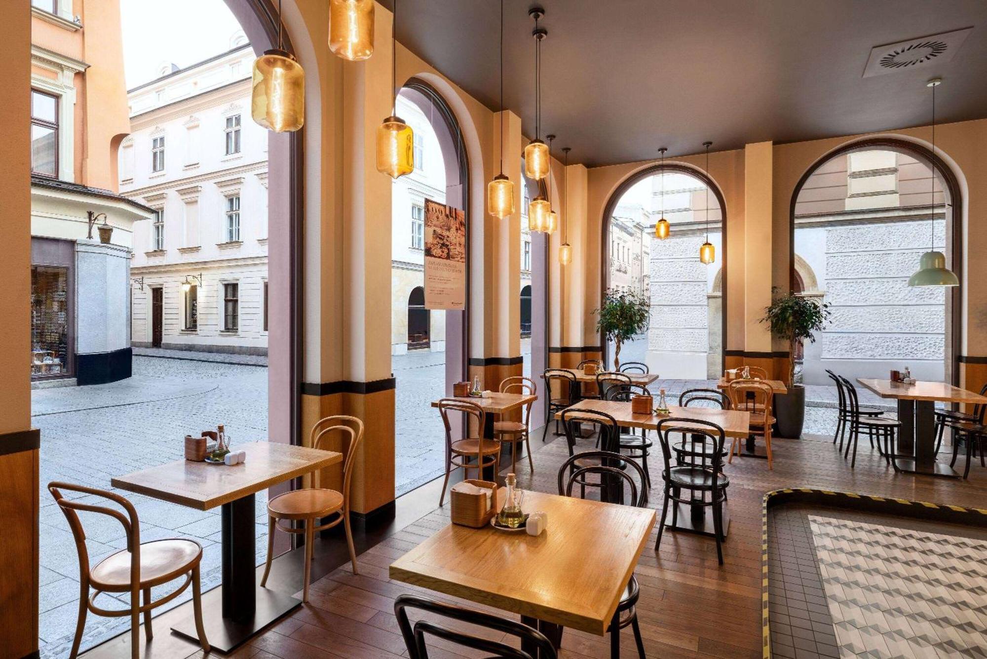 Wyndham Grand Krakow Old Town Hotel Exterior photo Interior of the restaurant